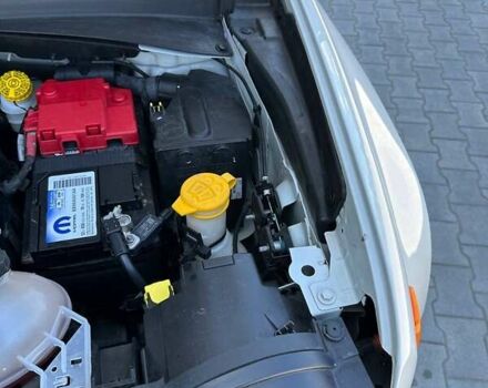 Білий Джип Ренегат, об'ємом двигуна 2.4 л та пробігом 92 тис. км за 13999 $, фото 57 на Automoto.ua
