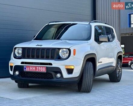 Білий Джип Ренегат, об'ємом двигуна 2.4 л та пробігом 92 тис. км за 13999 $, фото 127 на Automoto.ua