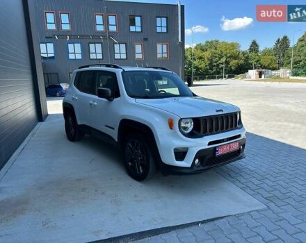 Білий Джип Ренегат, об'ємом двигуна 2.4 л та пробігом 92 тис. км за 13999 $, фото 2 на Automoto.ua