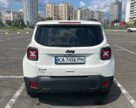 Белый Джип Ренегат, объемом двигателя 2.36 л и пробегом 49 тыс. км за 18000 $, фото 6 на Automoto.ua