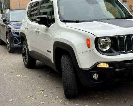 Джип Ренегат 2023 в Броварах на Automoto.ua Белый Джип Ренегат, объемом двигателя 0 л и пробегом 27 тыс. км за 18500 $, фото 10 на Automoto.ua
