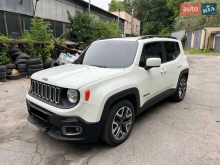 Джип Ренегат 2014 в Львове на Automoto.ua Белый Джип Ренегат, объемом двигателя 2.36 л и пробегом 269 тыс. км за 7000 $, фото 1 на Automoto.ua