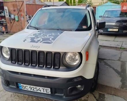 Білий Джип Ренегат, об'ємом двигуна 2.36 л та пробігом 157 тис. км за 12150 $, фото 1 на Automoto.ua