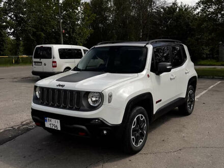 Джип Ренегат 2015 у Рівному на Automoto.ua Білий Джип Ренегат, об'ємом двигуна 2.36 л та пробігом 174 тис. км за 12600 $, фото 1 на Automoto.ua