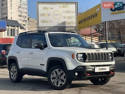 Джип Ренегат 2016 в Одессе на Automoto.ua Белый Джип Ренегат, объемом двигателя 2.36 л и пробегом 61 тыс. км за 14800 $, фото 1 на Automoto.ua