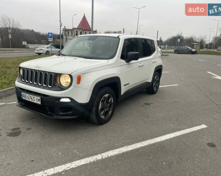 Білий Джип Ренегат, об'ємом двигуна 2.36 л та пробігом 128 тис. км за 12000 $, фото 1 на Automoto.ua