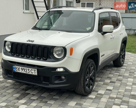 Белый Джип Ренегат, объемом двигателя 2.4 л и пробегом 233 тыс. км за 11700 $, фото 1 на Automoto.ua