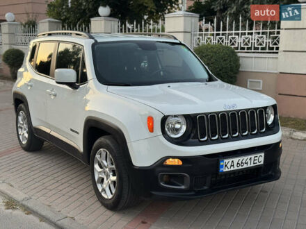 Джип Ренегат 2017 в Киеве на Automoto.ua Белый Джип Ренегат, объемом двигателя 2.36 л и пробегом 238 тыс. км за 9800 $, фото 1 на Automoto.ua