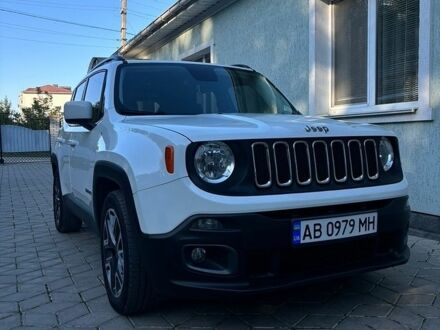 Білий Джип Ренегат, об'ємом двигуна 2.36 л та пробігом 135 тис. км за 13999 $, фото 1 на Automoto.ua