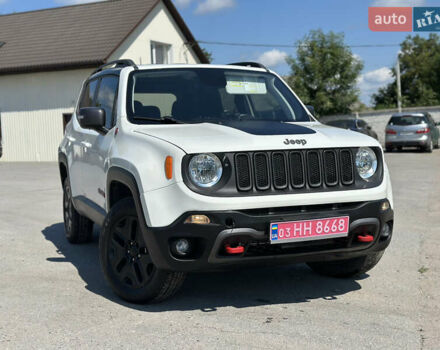 Білий Джип Ренегат, об'ємом двигуна 2.4 л та пробігом 75 тис. км за 15800 $, фото 1 на Automoto.ua