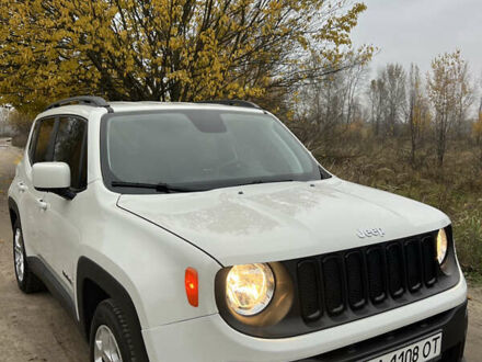 Джип Ренегат 2018 в Киеве на Automoto.ua Белый Джип Ренегат, объемом двигателя 2.36 л и пробегом 125 тыс. км за 13500 $, фото 1 на Automoto.ua
