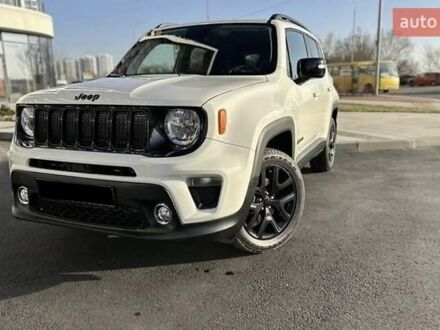 Джип Ренегат 2019 у Черкасах на Automoto.ua Білий Джип Ренегат, об'ємом двигуна 2.4 л та пробігом 120 тис. км за 13500 $, фото 1 на Automoto.ua