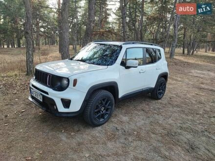 Джип Ренегат 2019 у Дніпро (Дніпропетровську) на Automoto.ua Білий Джип Ренегат, об'ємом двигуна 2.36 л та пробігом 64 тис. км за 16500 $, фото 1 на Automoto.ua