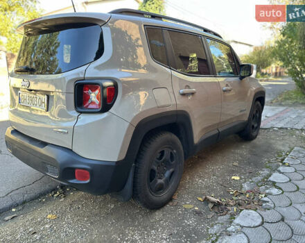 Бежевий Джип Ренегат, об'ємом двигуна 2.4 л та пробігом 83 тис. км за 12450 $, фото 6 на Automoto.ua