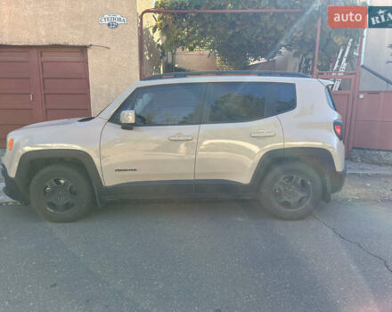 Бежевий Джип Ренегат, об'ємом двигуна 2.4 л та пробігом 83 тис. км за 12450 $, фото 2 на Automoto.ua