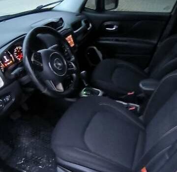 Джип Ренегат 2016 в Миколаїв на Automoto.ua Бежевый Джип Ренегат, объемом двигателя 2.36 л и пробегом 180 тыс. км за 12200 $, фото 3 на Automoto.ua