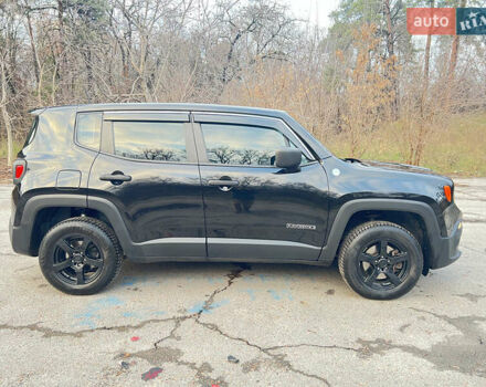 Чорний Джип Ренегат, об'ємом двигуна 2.36 л та пробігом 137 тис. км за 11000 $, фото 3 на Automoto.ua