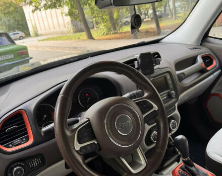 Чорний Джип Ренегат, об'ємом двигуна 2.36 л та пробігом 160 тис. км за 13000 $, фото 3 на Automoto.ua