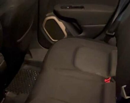 Черный Джип Ренегат, объемом двигателя 2.36 л и пробегом 150 тыс. км за 13000 $, фото 4 на Automoto.ua