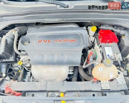 Чорний Джип Ренегат, об'ємом двигуна 2.36 л та пробігом 137 тис. км за 11000 $, фото 11 на Automoto.ua