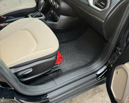 Черный Джип Ренегат, объемом двигателя 2.36 л и пробегом 126 тыс. км за 13000 $, фото 14 на Automoto.ua