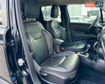 Джип Ренегат 2015 у Києві на Automoto.ua Чорний Джип Ренегат, об'ємом двигуна 2.4 л та пробігом 96 тис. км за 12600 $, фото 35 на Automoto.ua