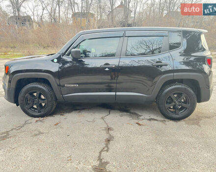 Чорний Джип Ренегат, об'ємом двигуна 2.36 л та пробігом 137 тис. км за 11000 $, фото 2 на Automoto.ua