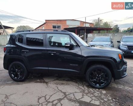 Чорний Джип Ренегат, об'ємом двигуна 2.36 л та пробігом 174 тис. км за 13300 $, фото 4 на Automoto.ua