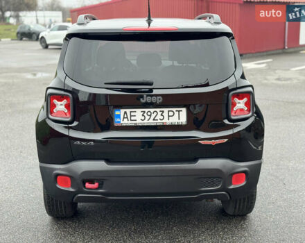 Чорний Джип Ренегат, об'ємом двигуна 2.4 л та пробігом 155 тис. км за 12800 $, фото 5 на Automoto.ua
