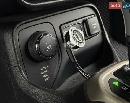 Чорний Джип Ренегат, об'ємом двигуна 2.36 л та пробігом 120 тис. км за 13500 $, фото 25 на Automoto.ua