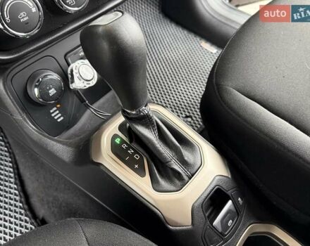 Чорний Джип Ренегат, об'ємом двигуна 2.36 л та пробігом 120 тис. км за 13500 $, фото 20 на Automoto.ua