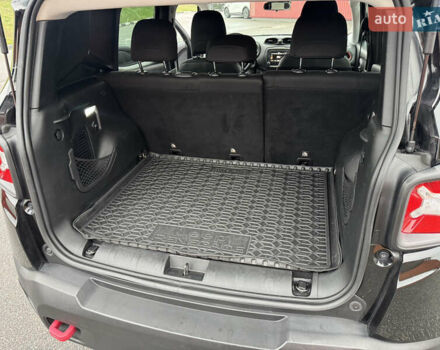 Чорний Джип Ренегат, об'ємом двигуна 2.4 л та пробігом 155 тис. км за 12800 $, фото 17 на Automoto.ua