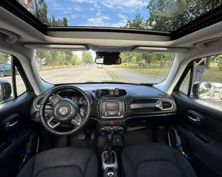 Черный Джип Ренегат, объемом двигателя 2.36 л и пробегом 99 тыс. км за 12900 $, фото 3 на Automoto.ua