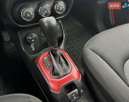 Чорний Джип Ренегат, об'ємом двигуна 2.4 л та пробігом 155 тис. км за 12800 $, фото 47 на Automoto.ua