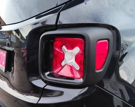 Чорний Джип Ренегат, об'ємом двигуна 2.36 л та пробігом 174 тис. км за 13300 $, фото 18 на Automoto.ua