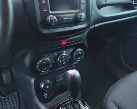 Чорний Джип Ренегат, об'ємом двигуна 2.36 л та пробігом 174 тис. км за 13300 $, фото 28 на Automoto.ua