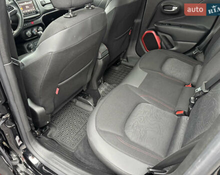 Чорний Джип Ренегат, об'ємом двигуна 2.4 л та пробігом 155 тис. км за 12800 $, фото 27 на Automoto.ua