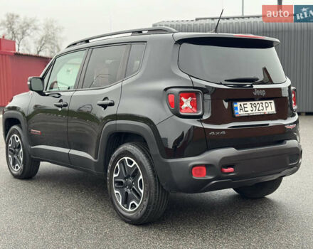 Чорний Джип Ренегат, об'ємом двигуна 2.4 л та пробігом 155 тис. км за 12800 $, фото 6 на Automoto.ua