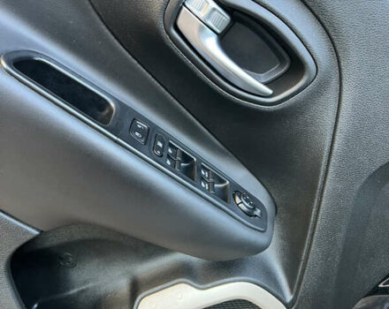 Черный Джип Ренегат, объемом двигателя 2.36 л и пробегом 147 тыс. км за 13500 $, фото 29 на Automoto.ua