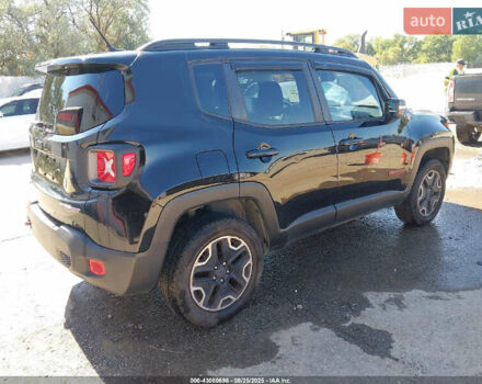 Чорний Джип Ренегат, об'ємом двигуна 2.4 л та пробігом 162 тис. км за 1500 $, фото 2 на Automoto.ua