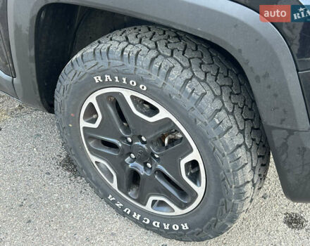 Черный Джип Ренегат, объемом двигателя 2.36 л и пробегом 165 тыс. км за 8500 $, фото 3 на Automoto.ua