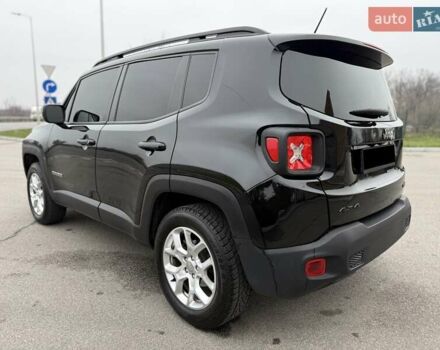 Чорний Джип Ренегат, об'ємом двигуна 2.36 л та пробігом 120 тис. км за 13500 $, фото 10 на Automoto.ua