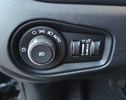 Чорний Джип Ренегат, об'ємом двигуна 2.36 л та пробігом 174 тис. км за 13300 $, фото 25 на Automoto.ua