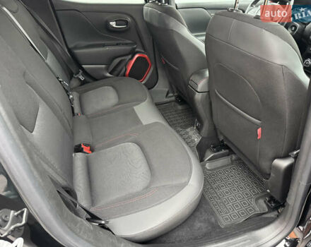 Чорний Джип Ренегат, об'ємом двигуна 2.4 л та пробігом 155 тис. км за 12800 $, фото 22 на Automoto.ua