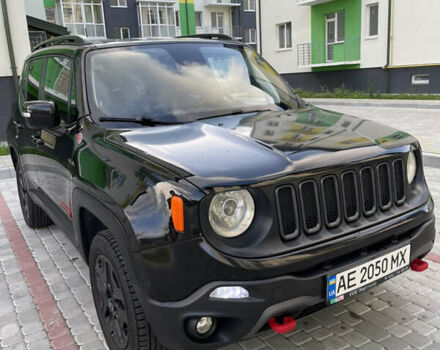 Джип Ренегат 2017 в Львове на Automoto.ua Черный Джип Ренегат, объемом двигателя 2.4 л и пробегом 76 тыс. км за 13800 $, фото 7 на Automoto.ua