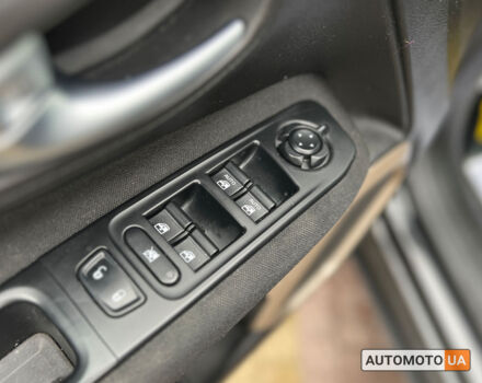 Черный Джип Ренегат, объемом двигателя 2.4 л и пробегом 71 тыс. км за 14550 $, фото 14 на Automoto.ua