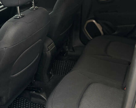 Джип Ренегат 2017 в Броварах на Automoto.ua Черный Джип Ренегат, объемом двигателя 2.4 л и пробегом 76 тыс. км за 12400 $, фото 17 на Automoto.ua