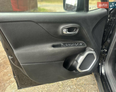 Черный Джип Ренегат, объемом двигателя 2.36 л и пробегом 110 тыс. км за 12900 $, фото 9 на Automoto.ua