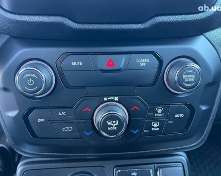 Черный Джип Ренегат, объемом двигателя 2.4 л и пробегом 76 тыс. км за 12990 $, фото 30 на Automoto.ua