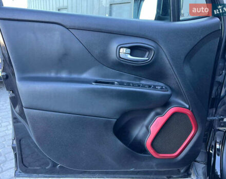 Черный Джип Ренегат, объемом двигателя 2.4 л и пробегом 76 тыс. км за 12990 $, фото 15 на Automoto.ua